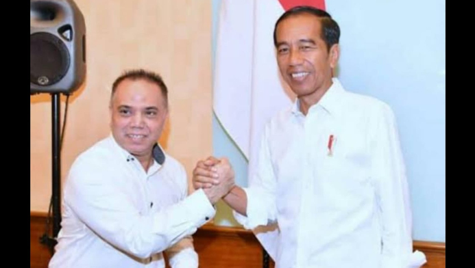 Haidar Alwi bersama Joko Widodo (Jokowi) saat masih menjabat sebagai Presiden RI/scsht net.