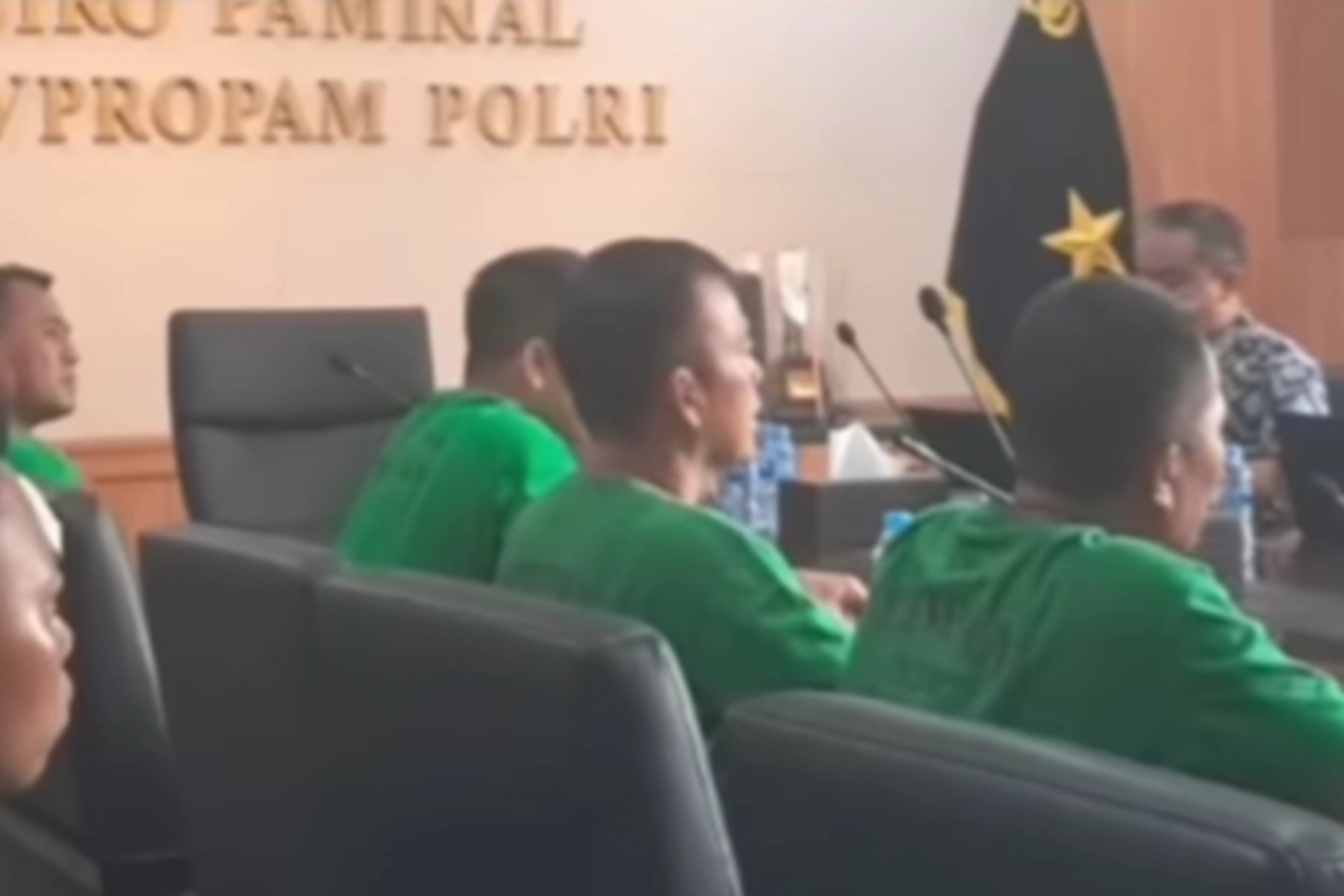 Propam Periksa Brimob Live IG, Netizen Kritik