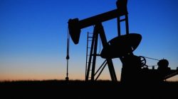 Harga Minyak Dunia Hari Ini Stabil Cenderung Melemah, Investor Menanti Pertemuan Trump dan Xi