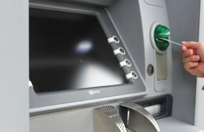 Cek Saldo Minimum Tabungan Bank Mandiri, BRI, BNI 2025