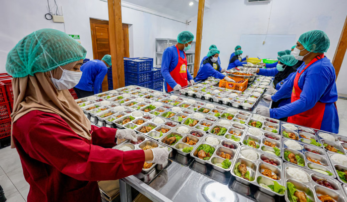 DPR Desak BGN Tuntaskan Gaji SPPG dan Klarifikasi Pengadaan