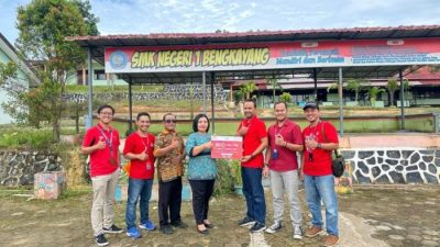 Telkom Salurkan 111.500 GB Kuota Internet untuk Sekolah 3T